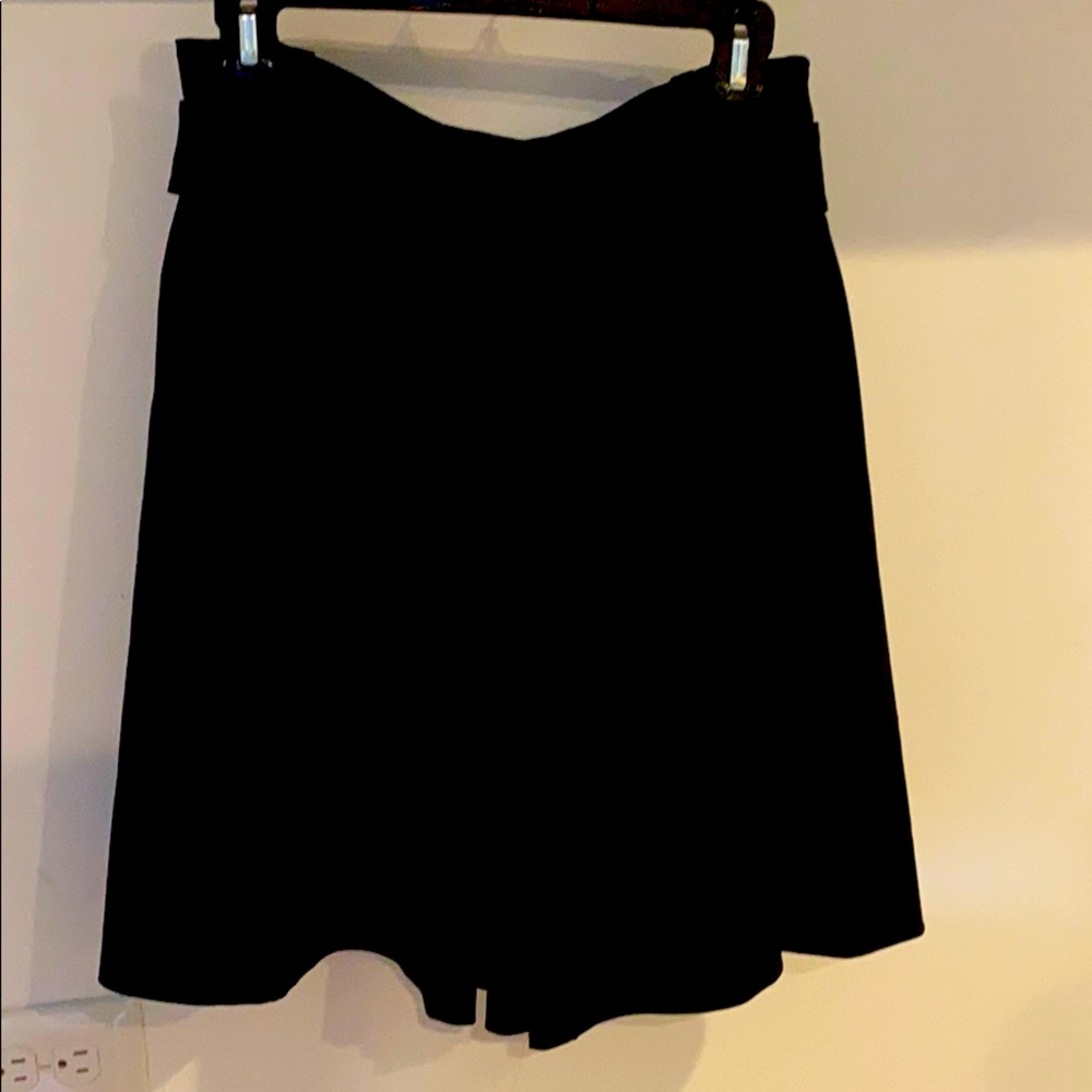 Pleaded Prada skirt with belt 109